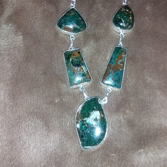 Genuine chrysocolla necklace set in silver - Picture 2 of 4